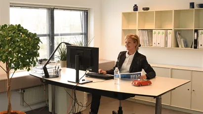 Flerbrugerejendom m. kantine, reception & gratis parkering Flerbrugerejendom m. kantine, reception & gratis parkering